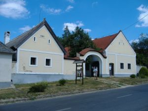 Hotel, étterem, apartman, szálloda, szállás, Pápa, étlap, szoba, rendezvény, esküvő, konferencia, osztálytalálkozó
