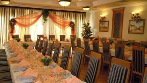 Hotel, étterem, apartman, szálloda, szállás, Pápa, étlap, szoba, rendezvény, esküvő, konferencia, osztálytalálkozó