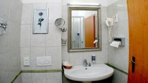 105 - Standard room - Hotel Villa Classica, Papa